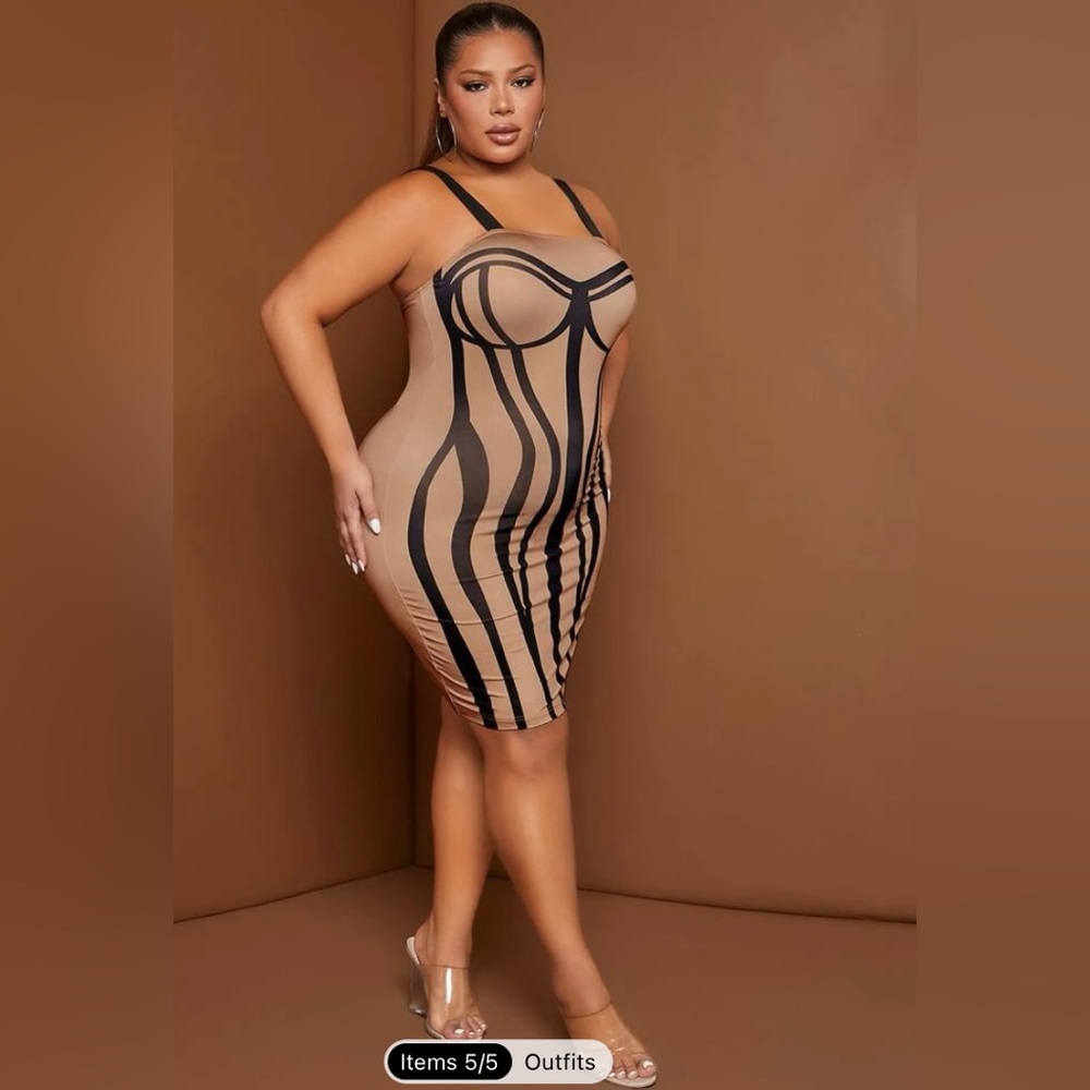 NEVER WORN* Plus Allover Print Bodycon Dress